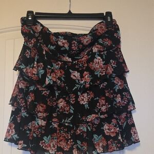 torrid Black Floral Ruffled Crop Top